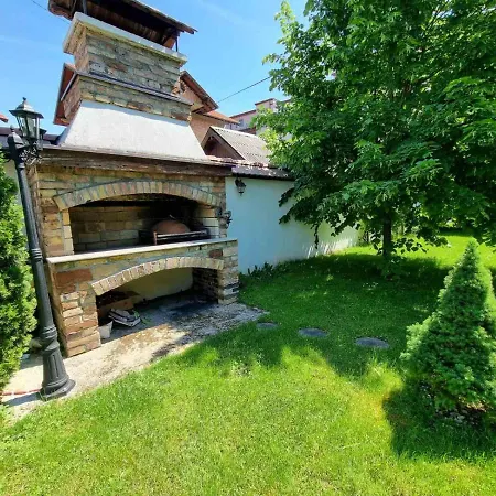ヴィラ Luxury Villa Sarajevo With Swimming Pool *