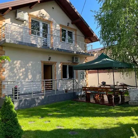 ヴィラ Luxury Villa Sarajevo With Swimming Pool
